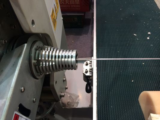 블레이드 절단기 10m/Min 속도를 오실레이션시키는 8.5 kw CNC 거품 수직