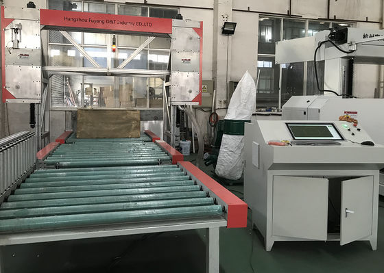 진공 작업대를 가진 반 엄밀한 거품을 위한 10m/Min 3D CNC 절단기