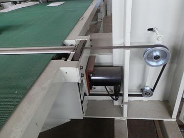 유액/갯솜을 위한 높은 Precison CNC 윤곽선 거품 절단기